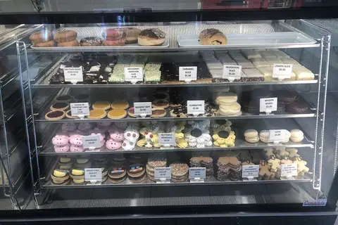 East Cake & Bakery photo 2